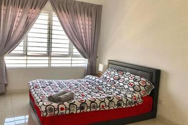 Hotel Az Homestay @ Southville City