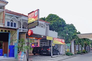 酒店 Oyo 90289 Lestari Syariah Homestay