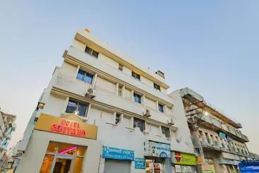 Hôtel Spot On 77564  Shivang