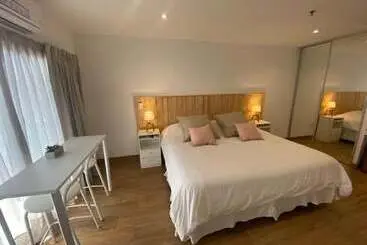 ホテル Tigre Urban Suites