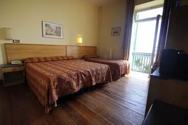 Отель Petit Royal