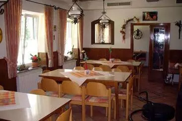 ユースホステル Gasthof In Der Exlau
