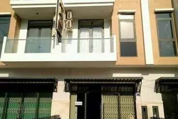 هتل Nhã Quỳnh