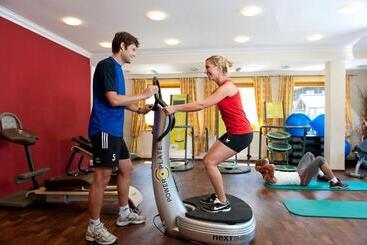 בית מלון כפרי Alpinresort Valsaa   Sport & Spa