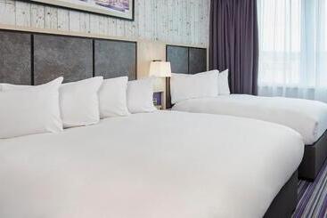 בית מלון כפרי Leonardo Sheffield