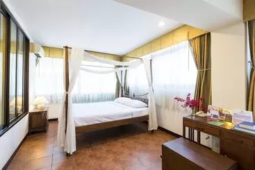 هتل The Best Bangkok House