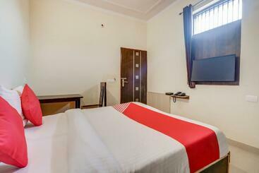 Hotell O Sapphire Near Omaxe Gurgaon Mall