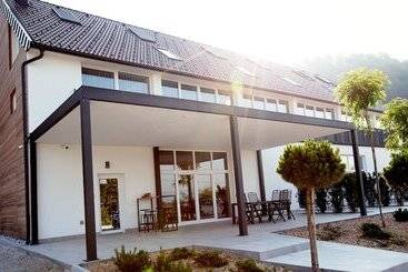 هتل Apartments Art House