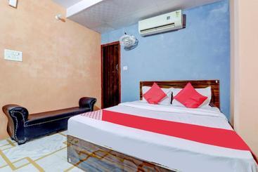 בית מלון כפרי Oyo 79682 Diamond