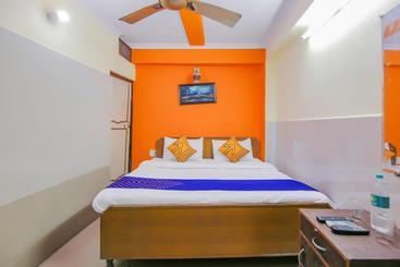 فندق Spot On 79602  Royal