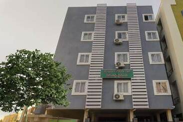 Hotel Treebo Trip Airport Pride Inn