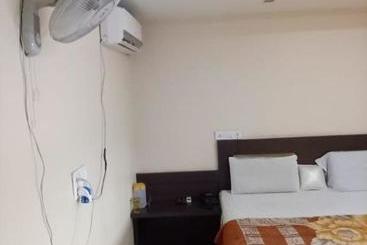 Hotel Vamoose Akshat Chindwara