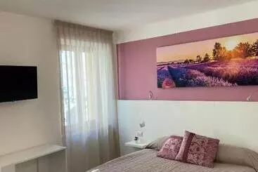 Panzió Affittacamere Le Grotte Le Grotte Rooms & Apartments