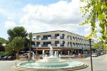 游客公寓 Apartamentos Cala Llonga Playa