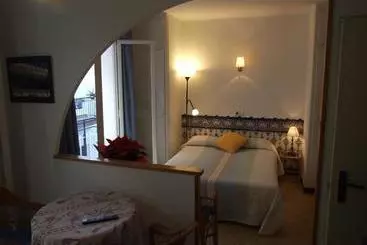 Pisos turísticos Apartamentos Montserrat