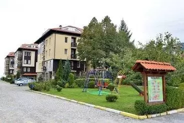 Hotel Bojur & Bojurland Apartment Complex