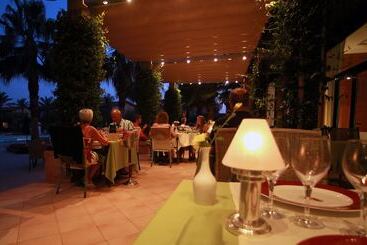 ホテル Clipper & Villas