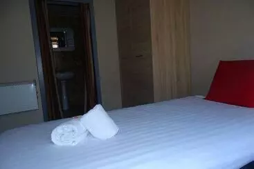 Hotel Room In Studio   Condo Gardens Leuven   Budget Studio Single