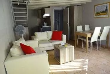 Hôtel Room In Studio Condo Gardens Leuven Budget Studio Single