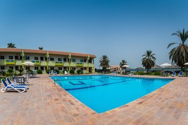 Отель Flamingo Beach