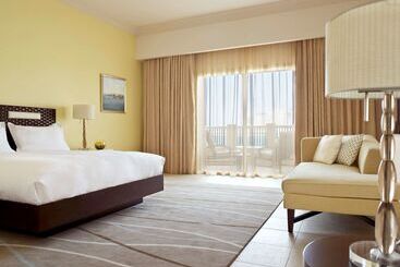 Grand Hyatt Doha Hotel & Villas