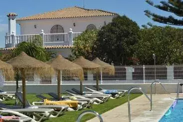 Hotel Hostal El Capi