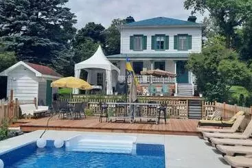 Bed & Breakfast La Maison De L île D Orléans    Déjeuner Gastronomique