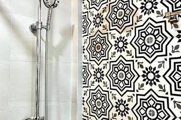 Отель Golden Inn