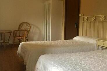 پانسیون Pensión Susierra