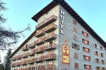 Отель Adonis Le Chastellan