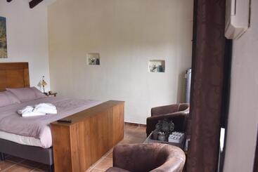 Hotel Cortijo Valverde Alora