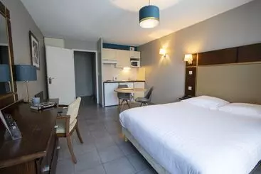 ホテル Les Pins Galants