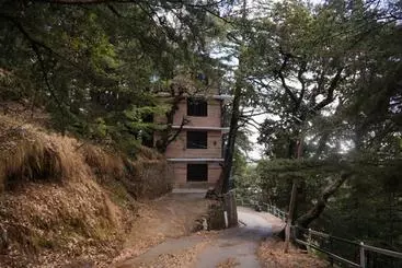 ベッドアンドブレックファースト Jakhu Vibes