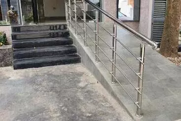 پانسیون The Carlton Gate