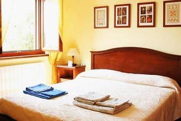 ホテル Agriturismo La Capezzagna