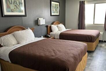 فندق Freer Executive Inn And Studios