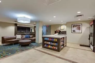 ホテル Candlewood Suites Fort Lauderdale Airport Cruise, An Ihg