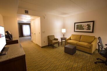 호텔 Hilton Garden Inn State College