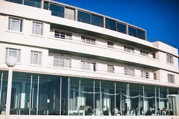 בית מלון כפרי The Midland