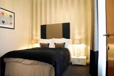 Kensington House Aparthotel