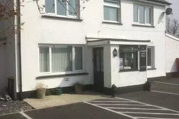 Majatalo Sandyhill Guest House