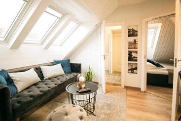 Home Again Apartments Nygata 1