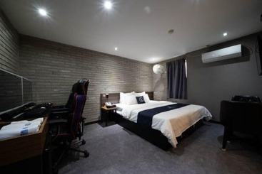 هتل Busan Yeonsandong Ellui