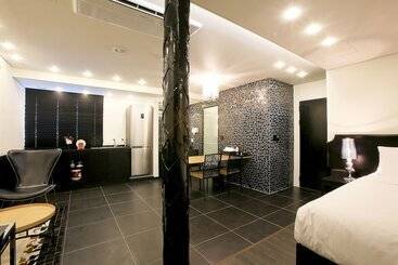 مُتل Sincheon Lavieen