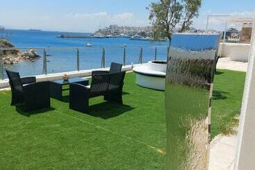 호스텔 Bedwave Seaside Mansion