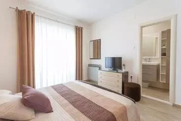 Pension Apartments & Rooms Alagic