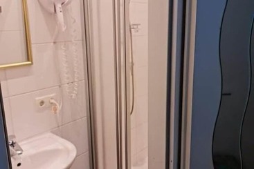 هاستل Abai Apartments 1150 Only Www On Line Check In & Selfservice