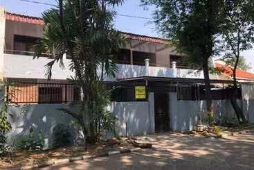 Hotel Oyo 90482 Rumah Oma Syariah