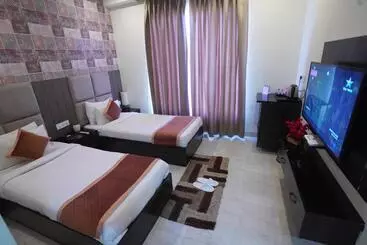 Hotel Idhayan Palace