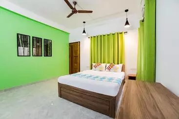 Pensão Home Khan Basera Near Iter College